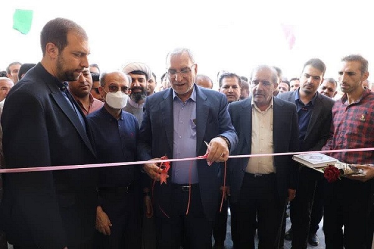 پس گرفتن تجهیزات خانه پزشک پس از افتتاح و بازدید مقامات! پس گرفتن تجهیزات خانه پزشک پس از افتتاح و بازدید مقامات!