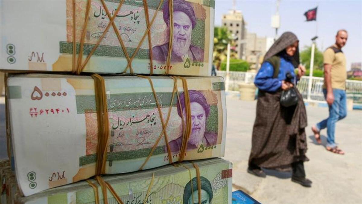 انجمن اقتصاددانان ایران: سیاست مالیاتی دولت بر دامنه فقر افزوده/ تعداد واقعی فقرا حداقل ۴۵ میلیون نفر است