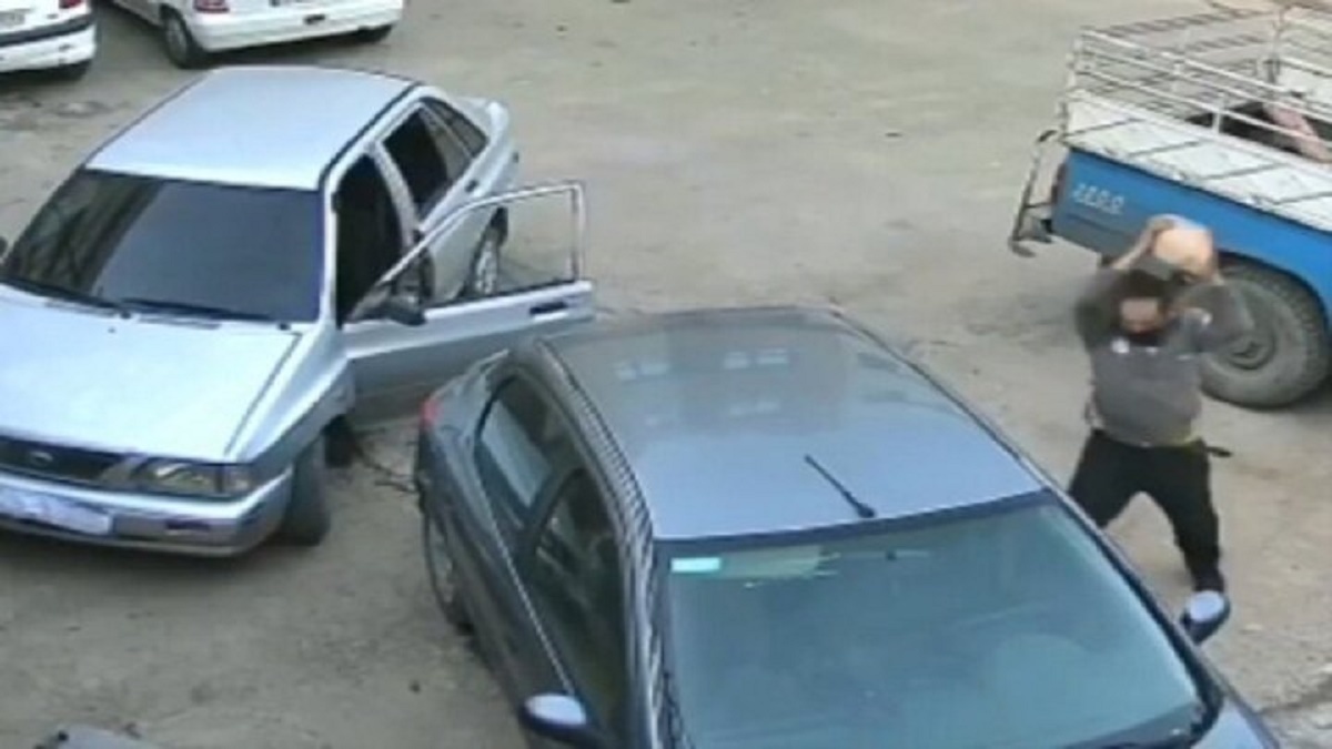 عجیب‌ترین سرقت از یک پژو ۲۰۶ در چند ثانیه