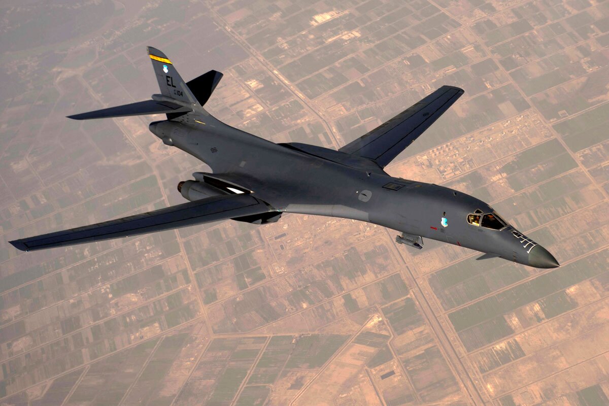 بمب افکن B-1B Lancer بمب افکن B-1B Lancer