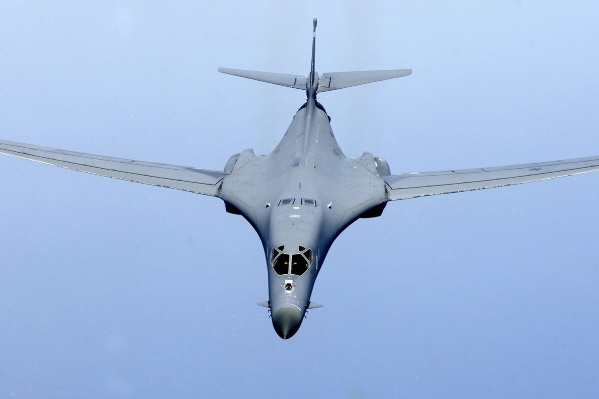بمب افکن B-1B Lancer بمب افکن B-1B Lancer