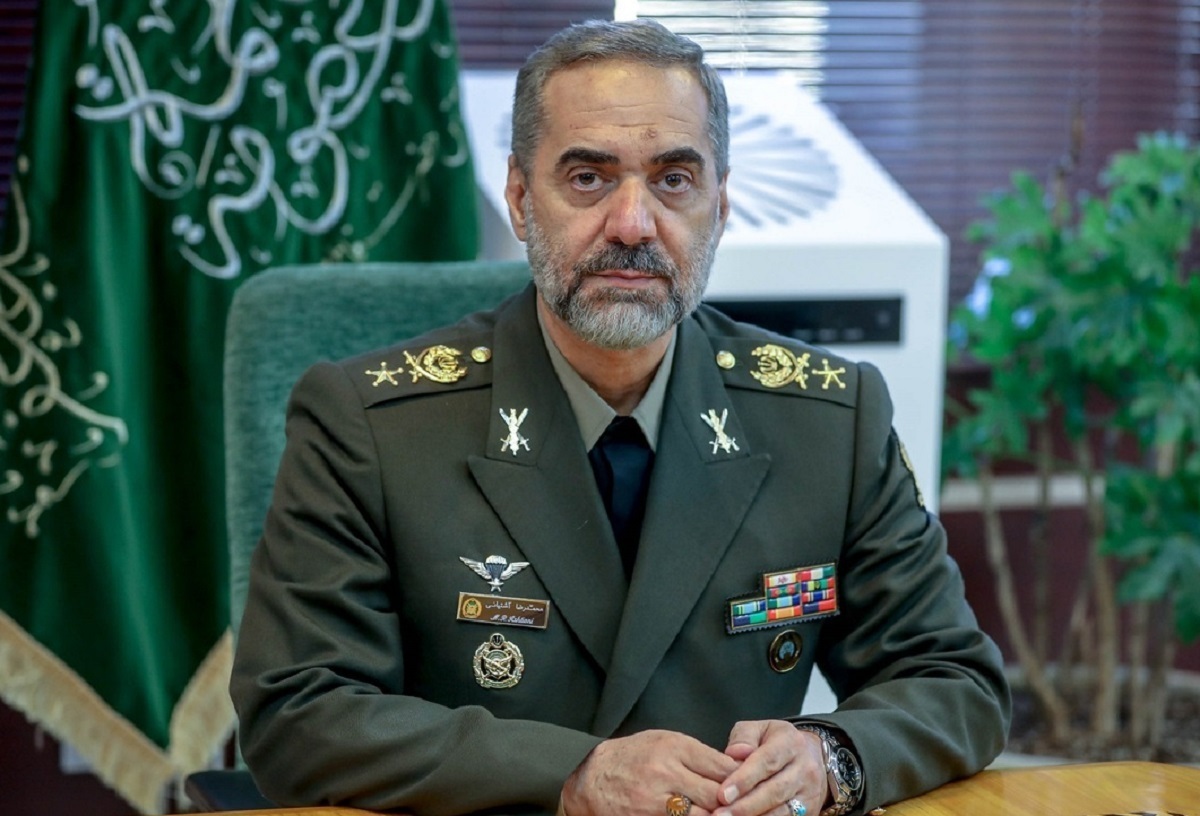 وزیر دفاع: آمریکا با ارسال پیام به کشور‌های مختلف به دنبال خروج از مهلکه غزه است