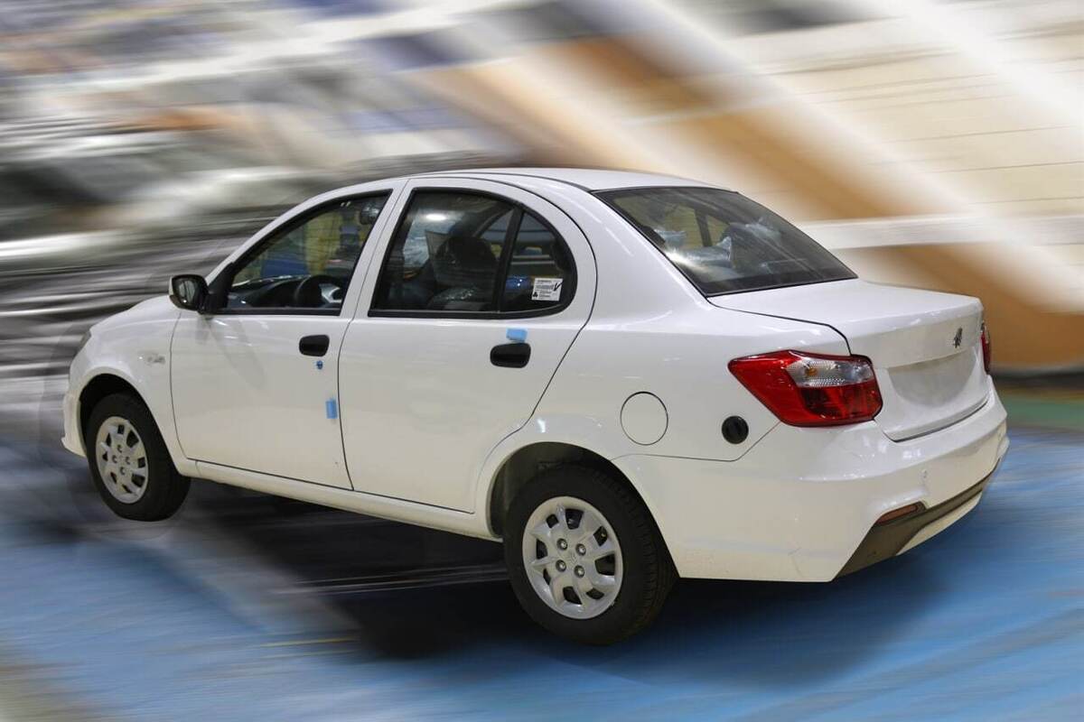 گلایه یک شهروند از کیفیت عجیب بدنه خودروی ساینا!