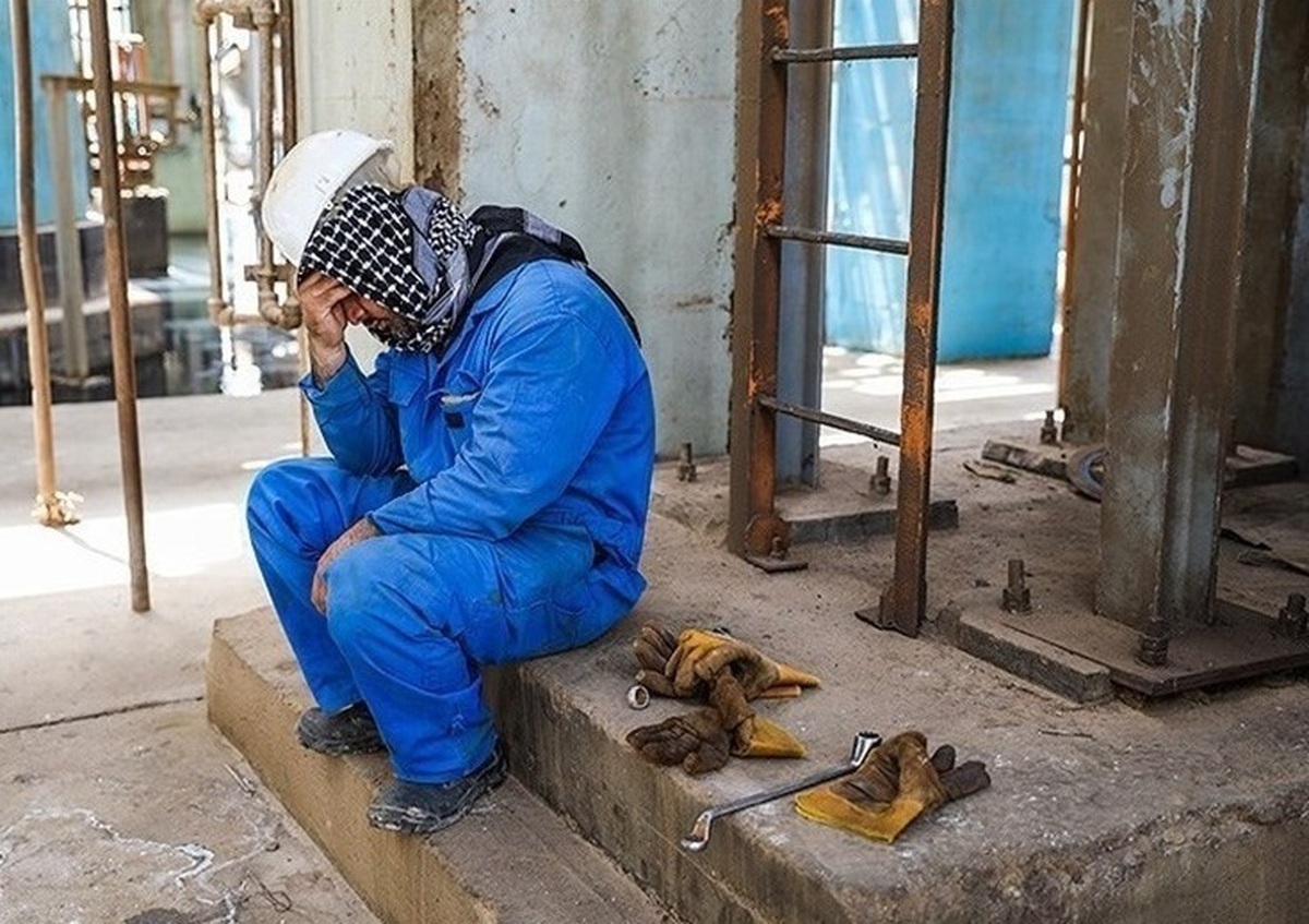 رئیس اتحادیه پیشکسوتان کارگری: دولت زیر بار افزایش مجدد حقوق کارگرها نمیرود رئیس اتحادیه پیشکسوتان کارگری: دولت زیر بار افزایش مجدد حقوق کارگرها نمیرود