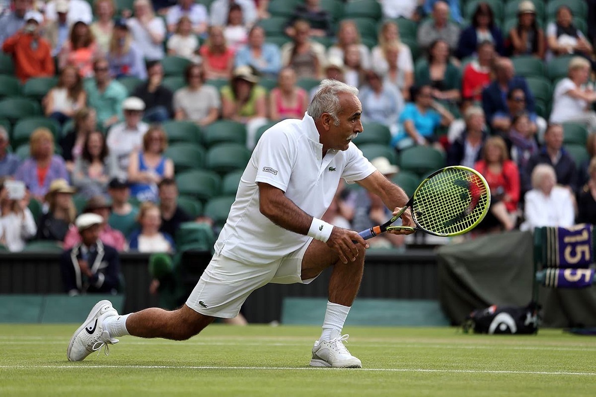 حرکت عجیب اسطوره تنیس ایرانی جهان! حرکت عجیب اسطوره تنیس ایرانی جهان!