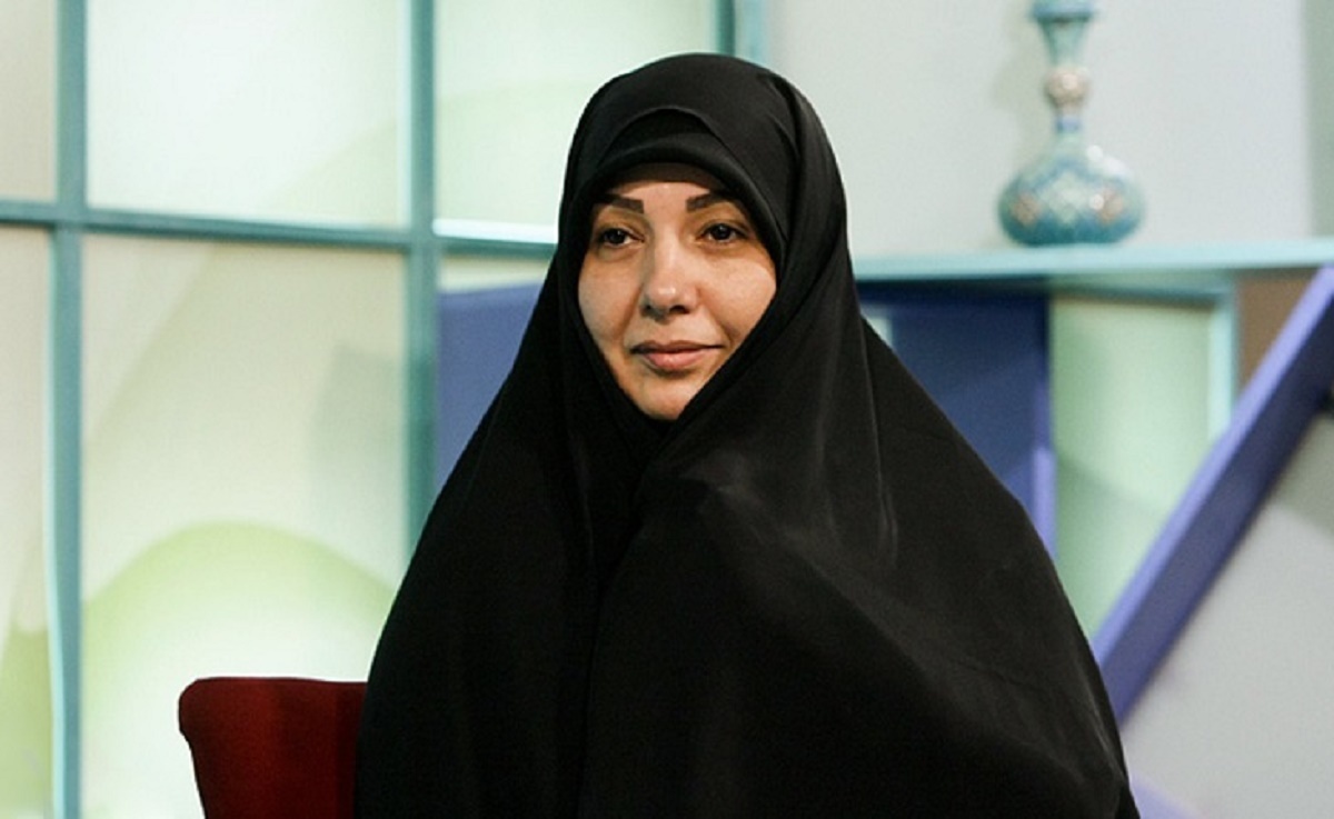 کنایه متفاوت دهنمکی به خانمی که گفت «مملکت مال حزب اللهیهاست» کنایه متفاوت دهنمکی به خانمی که گفت «مملکت مال حزب اللهیهاست»