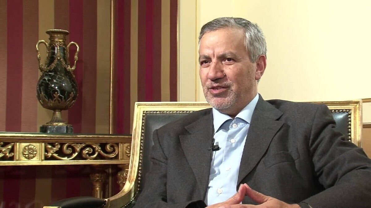 انتقاد تند مهاجرانی از ظریف؛ دست گل به آب داد! انتقاد تند مهاجرانی از ظریف؛ دست گل به آب داد!