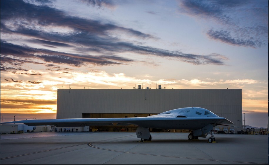 لحظه پرواز پیشرفته‌ترین بمب افکن نسل ششمی جهان