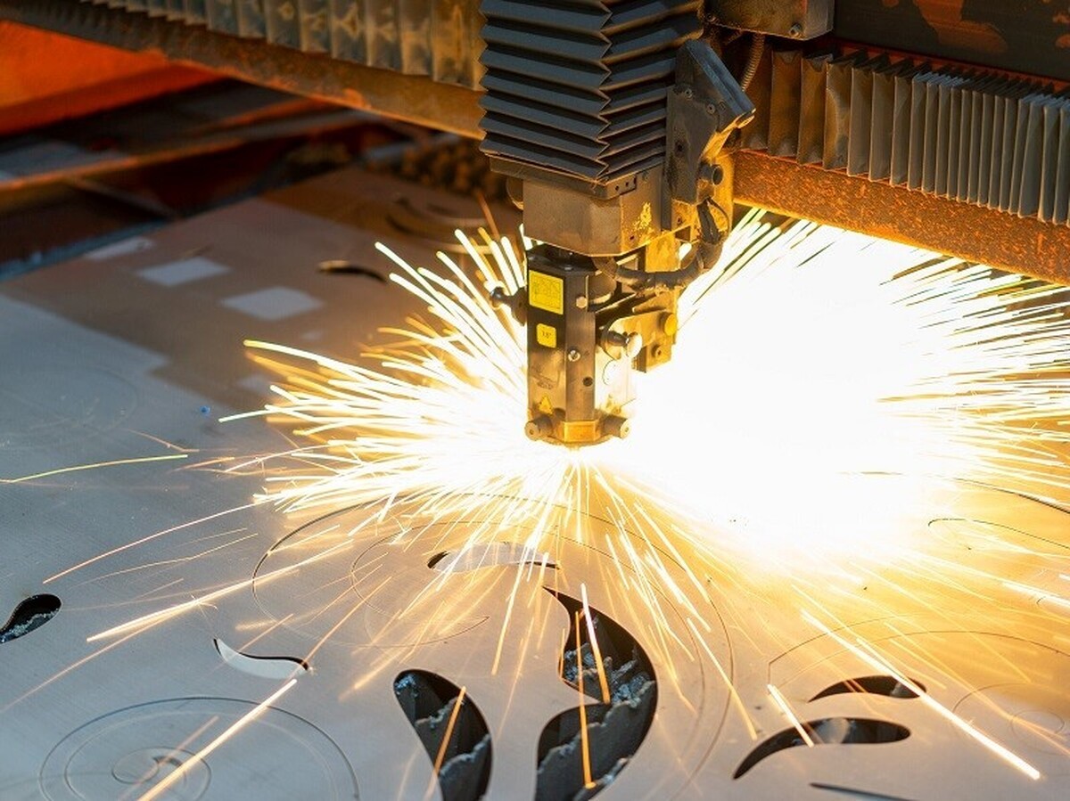 خدمات برش لیزر فلزات