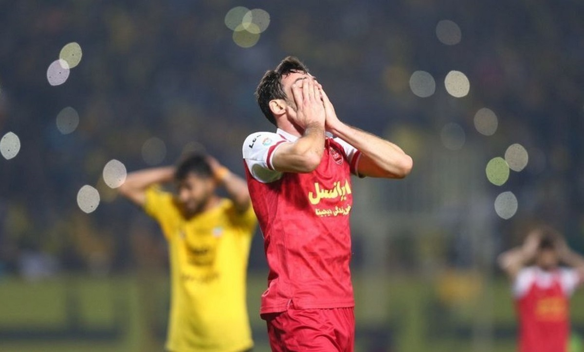 بازیکنان پرسپولیس جریمه شدند! بازیکنان پرسپولیس جریمه شدند!