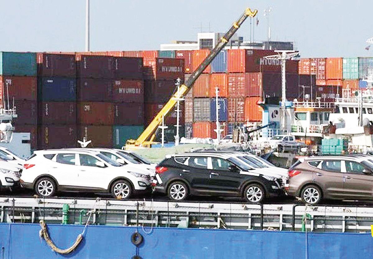 کارشناس بازار خودرو: ذی‌نفعان اجازه واردات خودرو به نفع اقشار کم‌درآمد را نمی‌دهند