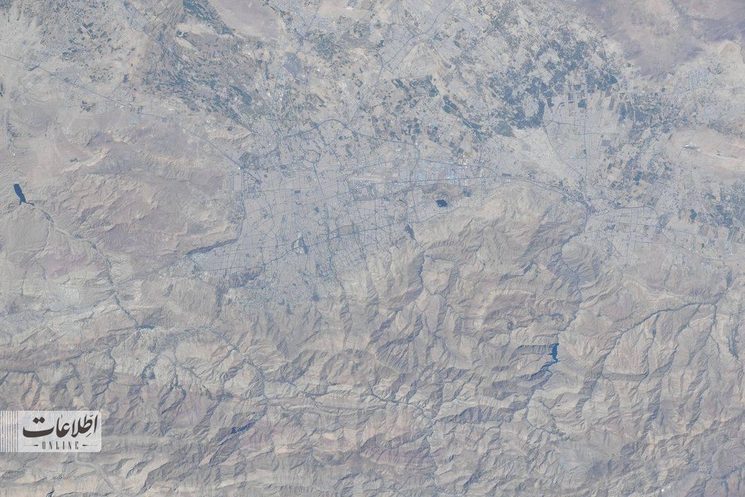 عکس‌هایی که یاسمن مقبلی از فراز تهران منتشر کرد