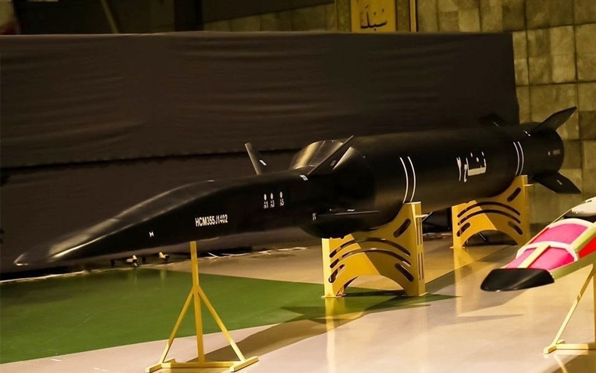 موشک هایپرسونیک «فتاح ۲» رونمایی شد