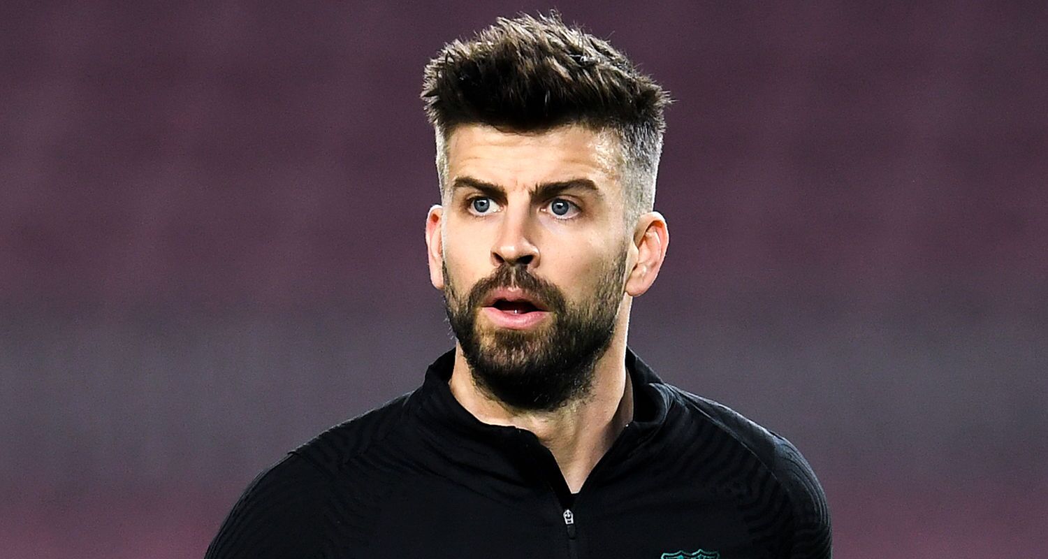 سقوط وحشتناک جرارد پیکه از روی سکوها سقوط وحشتناک جرارد پیکه از روی سکوها