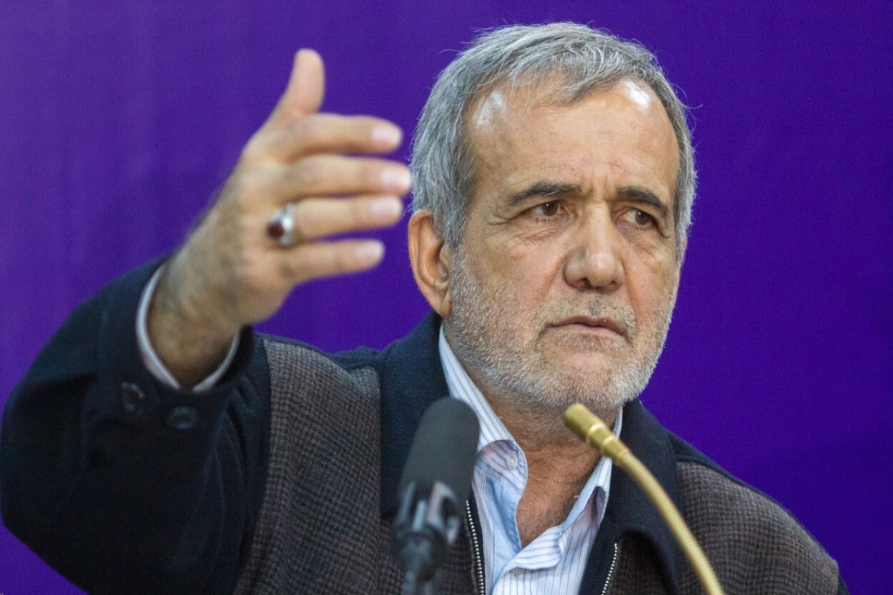 هشدار پزشکیان درباره رفت و آمد مهاجران افغان به ایران