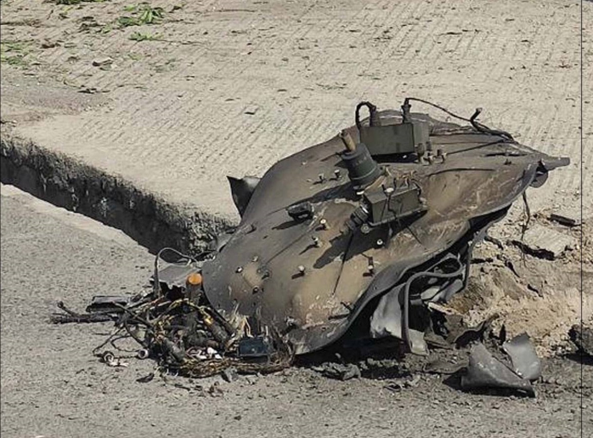 لحظه سقوط موشک و عکس‌العمل دختر فلسطینی!