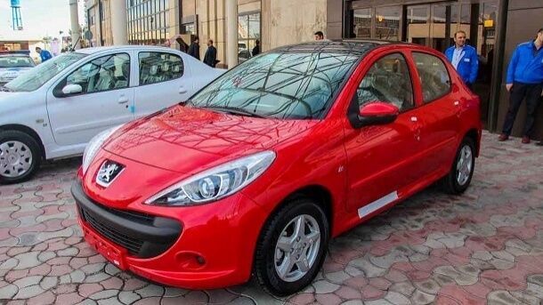 مقایسه رانا پلاس پانوراما و پژو ۲۰۷ پانوراما مقایسه رانا پلاس پانوراما و پژو ۲۰۷ پانوراما