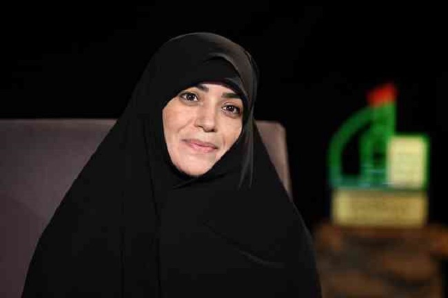 الهام چرخنده کیست؟