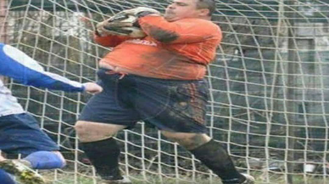 وزن بالای گلر تیم، قربانی گرفت!