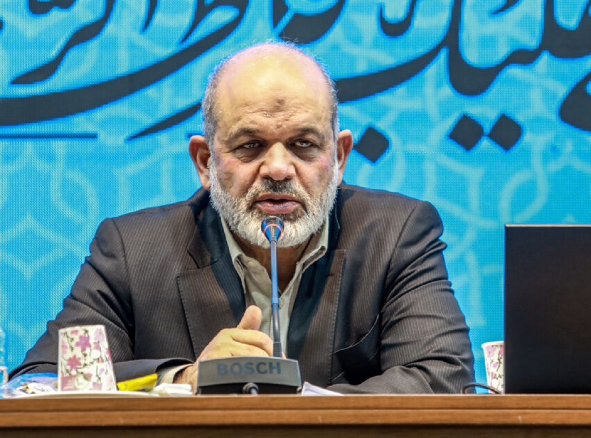 احمد وحیدی وزیر کشور احمد وحیدی وزیر کشور