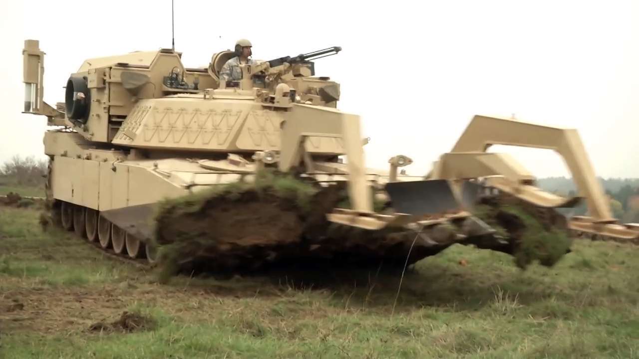 مشخصات خودروی خط شکن هجومی M۱۱۵۰