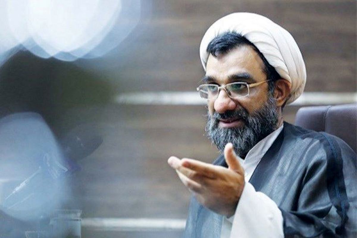 خسروپناه: حل مسئله حجاب را باید از مدارس شروع کنیم