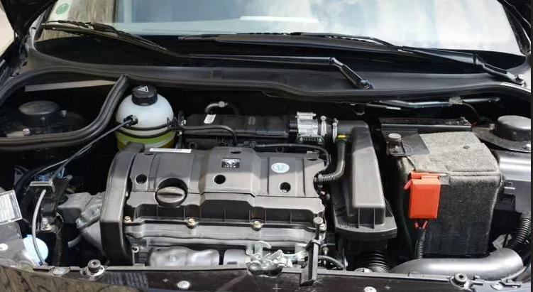 بررسی مشخصات فنی و امکانات پژو ۲۰۵ تیپ ۵