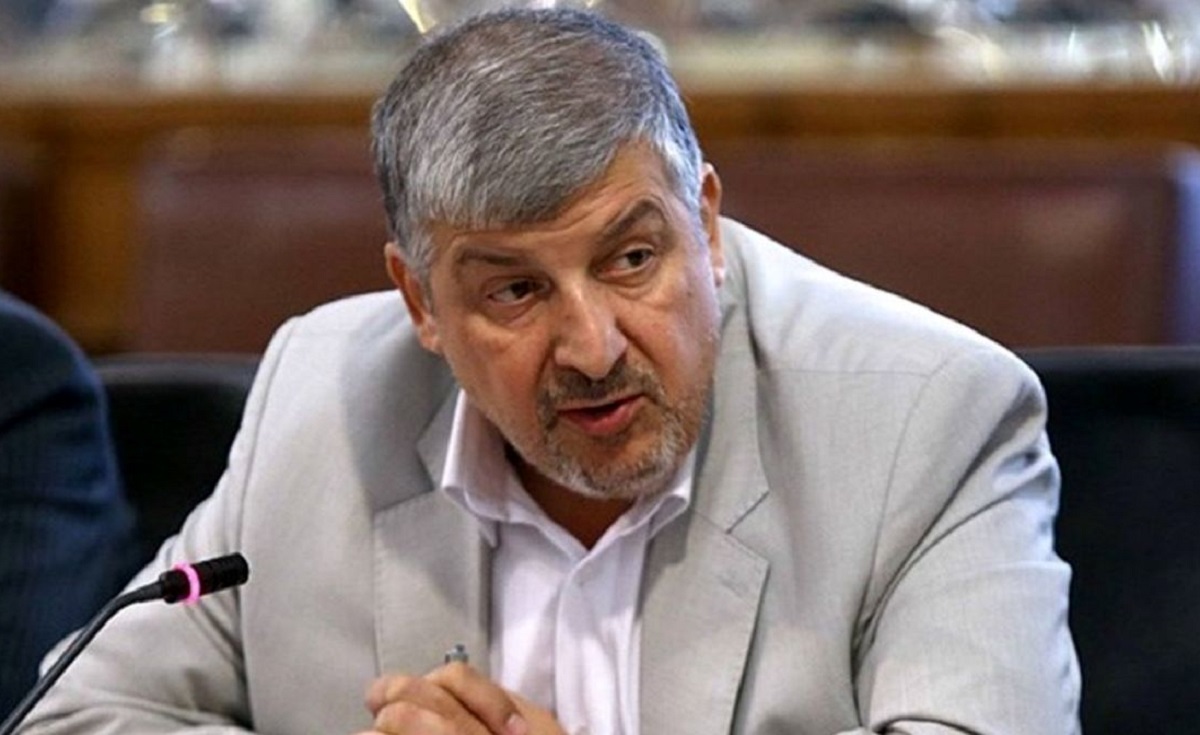 منصور حقیقت‌پور: رئیسی گفته ۶۰ نفر در پرونده چای دبش برکنار شدند؛ دستگاه قضا می‌گوید اسامی آن‌ها اعلام نشده!