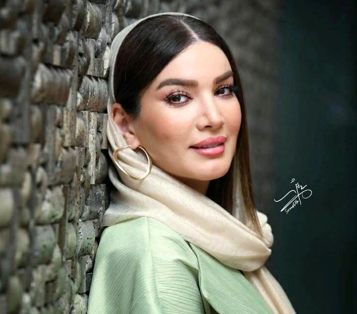 بیوگرافی متین ستوده