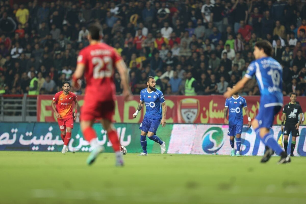 بیانیه باشگاه استقلال: اگر ویایآر داشتیم، الان پرسپولیس انتهای جدول بود/ به امتیاز مفت بدعادت شدهاند بیانیه باشگاه استقلال: اگر ویایآر داشتیم، الان پرسپولیس انتهای جدول بود/ به امتیاز مفت بدعادت شدهاند