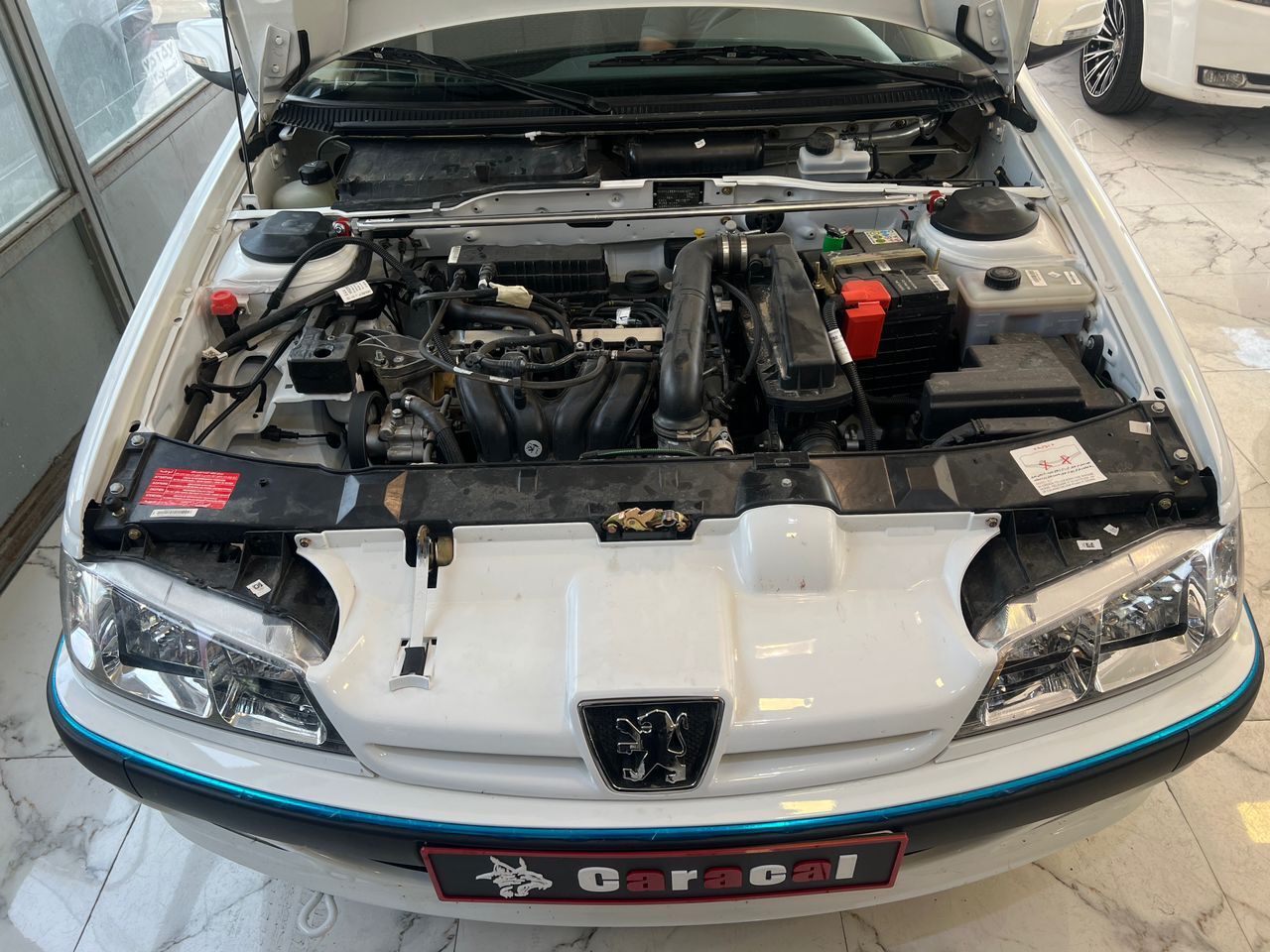 مقایسه امکانات و مشخصات فنی پژو پارس با شاهین سایپا