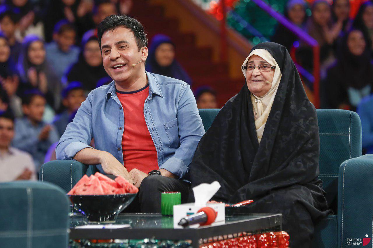 عموپورنگ کیست؟