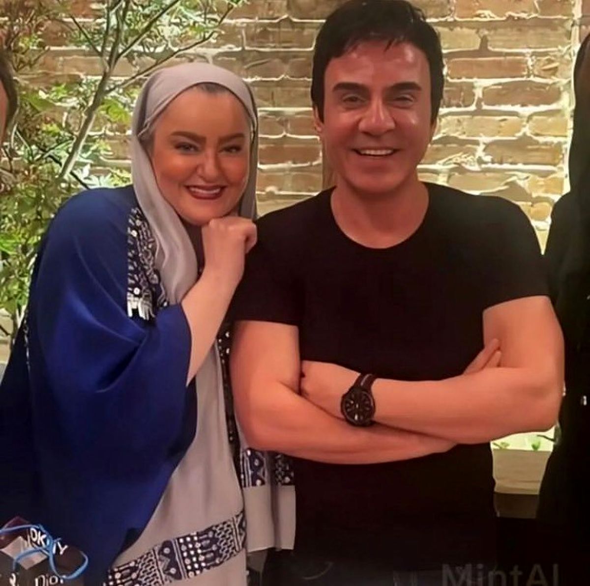 عموپورنگ کیست؟