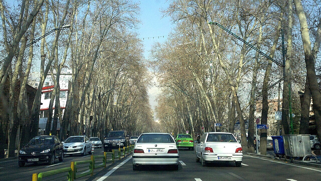 خودروی ۵۰ میلیاردی در خیابان‌های تهران!