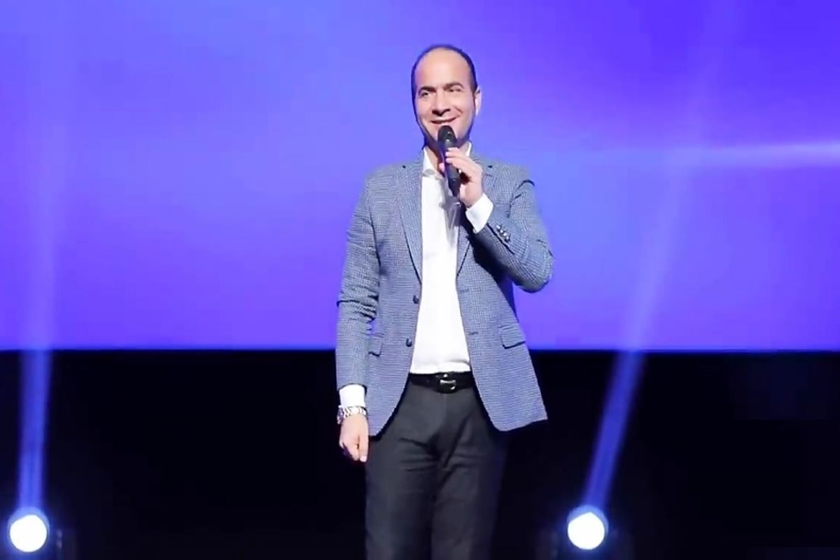 پشت صحنه حضور حسن ریوندی در تلویزیون