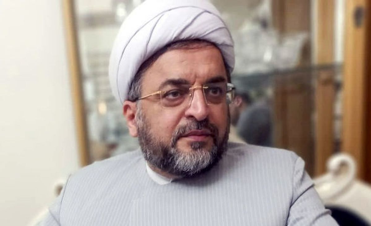 یادداشت تند هادی سروش؛ آقای علم‌الهدی ایده «گفت و گوی تمدنها» ارتباطی به سوره کافرون ندارد!