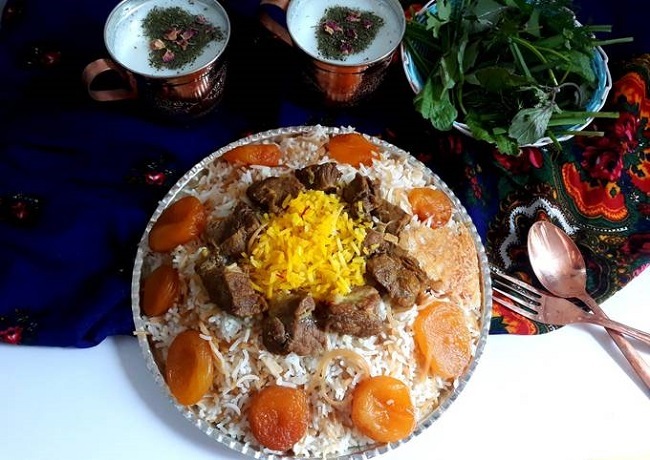 روش تهیه رشته‌ پلو با قیصی