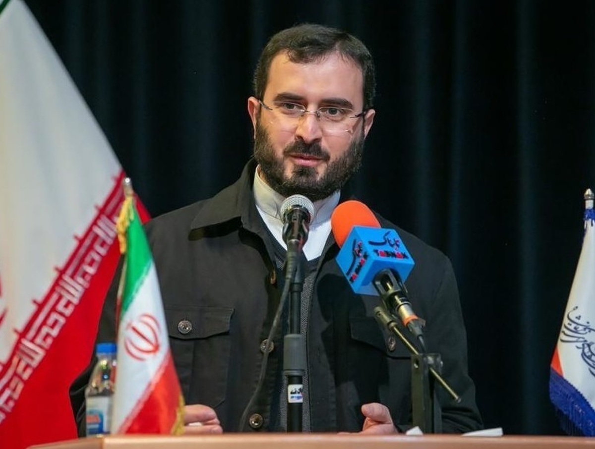 قائم مقام وزیر ارشاد: درباره سلبریتیهایی که کشف حجاب کردند، مادامی که رفتار اصلاحی رخ ندهد، ادامه فعالیت ناممکن خواهد بود قائم مقام وزیر ارشاد: درباره سلبریتیهایی که کشف حجاب کردند، مادامی که رفتار اصلاحی رخ ندهد، ادامه فعالیت ناممکن خواهد بود