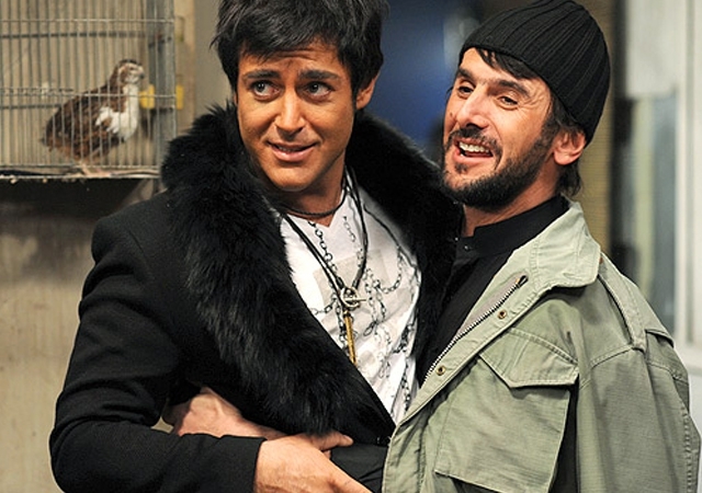 بیتا فرهی کیست؟ بیتا فرهی کیست؟