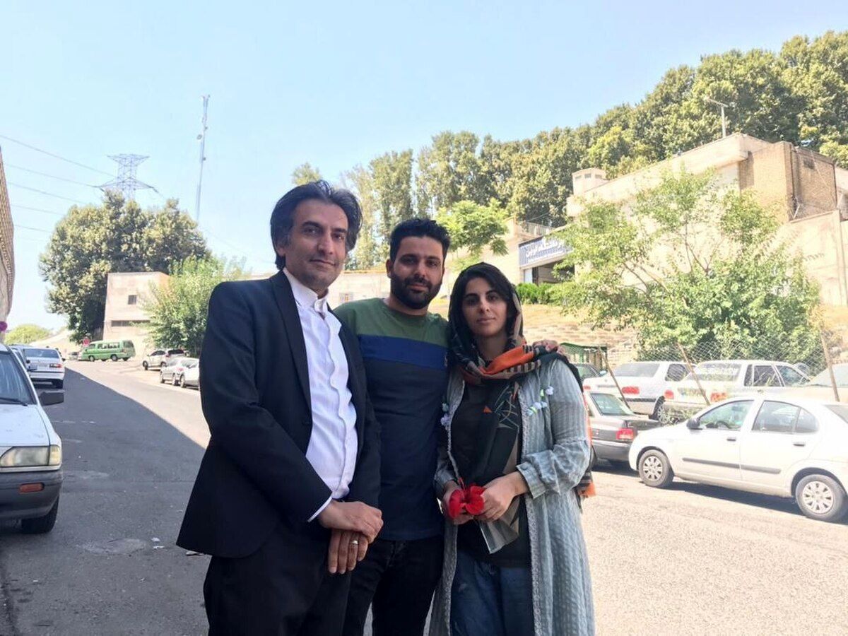 سپیده رشنو کیست؟ سپیده رشنو کیست؟