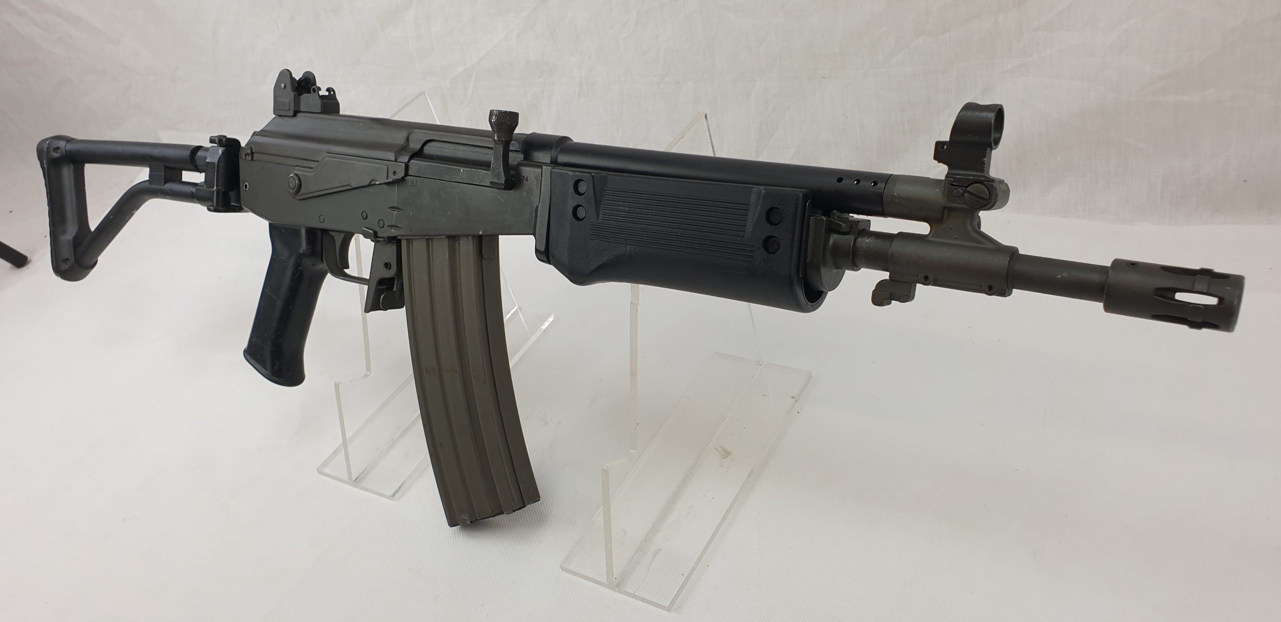 مشخصات تفنگ آی ام آی جلیل اسرائیل