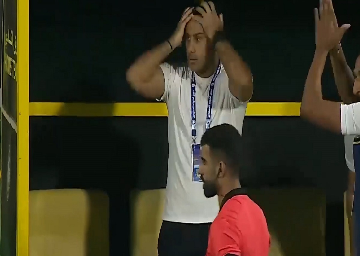 واکنش تند به فرهاد مجیدی در بازی با النصر عربستان! واکنش تند به فرهاد مجیدی در بازی با النصر عربستان!