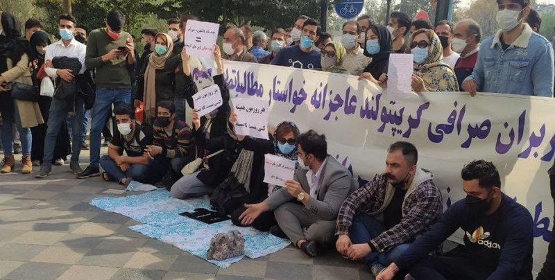 سینا استوی کیست؟ سینا استوی کیست؟