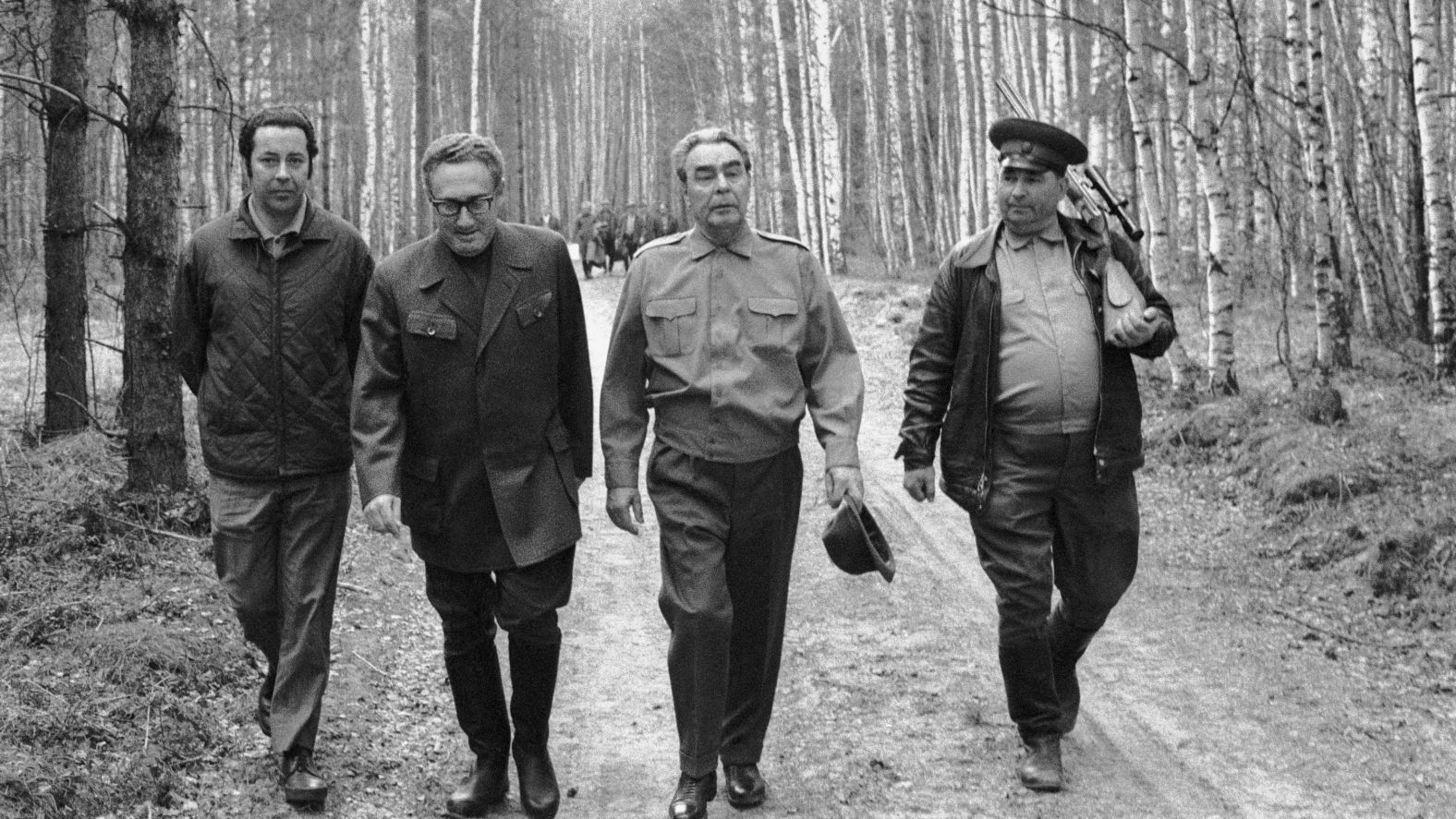 کسینجر در کنار برژنف دبیرکل حزب کمونیست شوروی در سال 1973