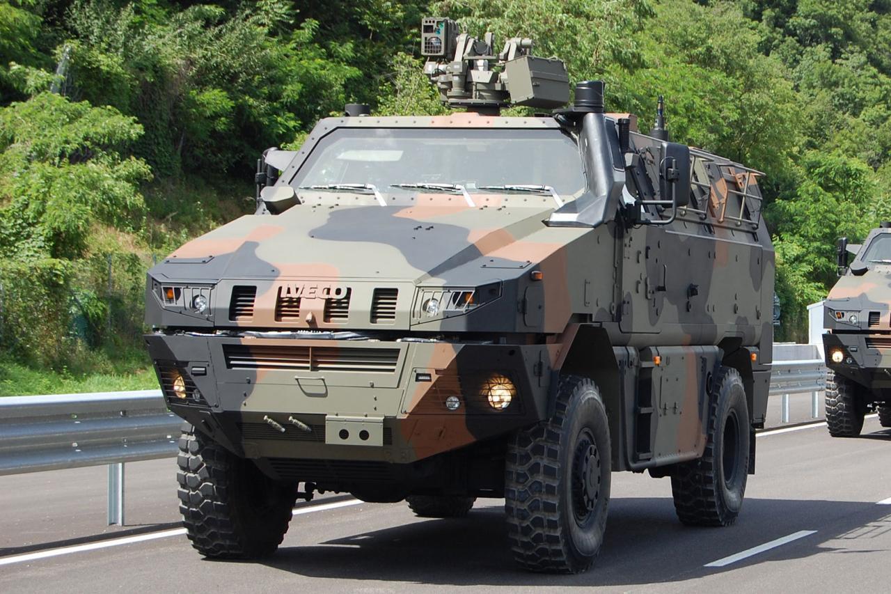 خودروی زرهی GFF 4 خودروی زرهی GFF 4