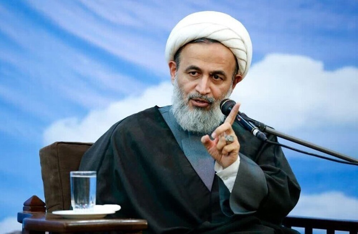 جامعه مطلوب پناهیان، جامعه سرسپرده است