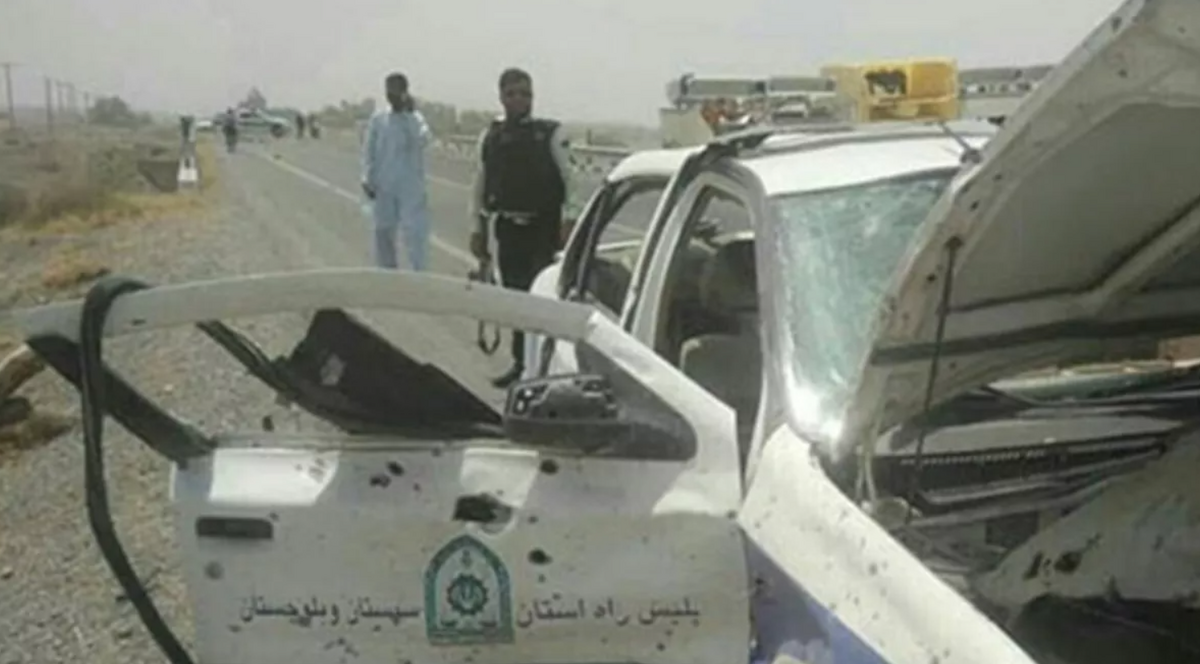 حمله تروریستی به دو خودروی انتظامی در زاهدان