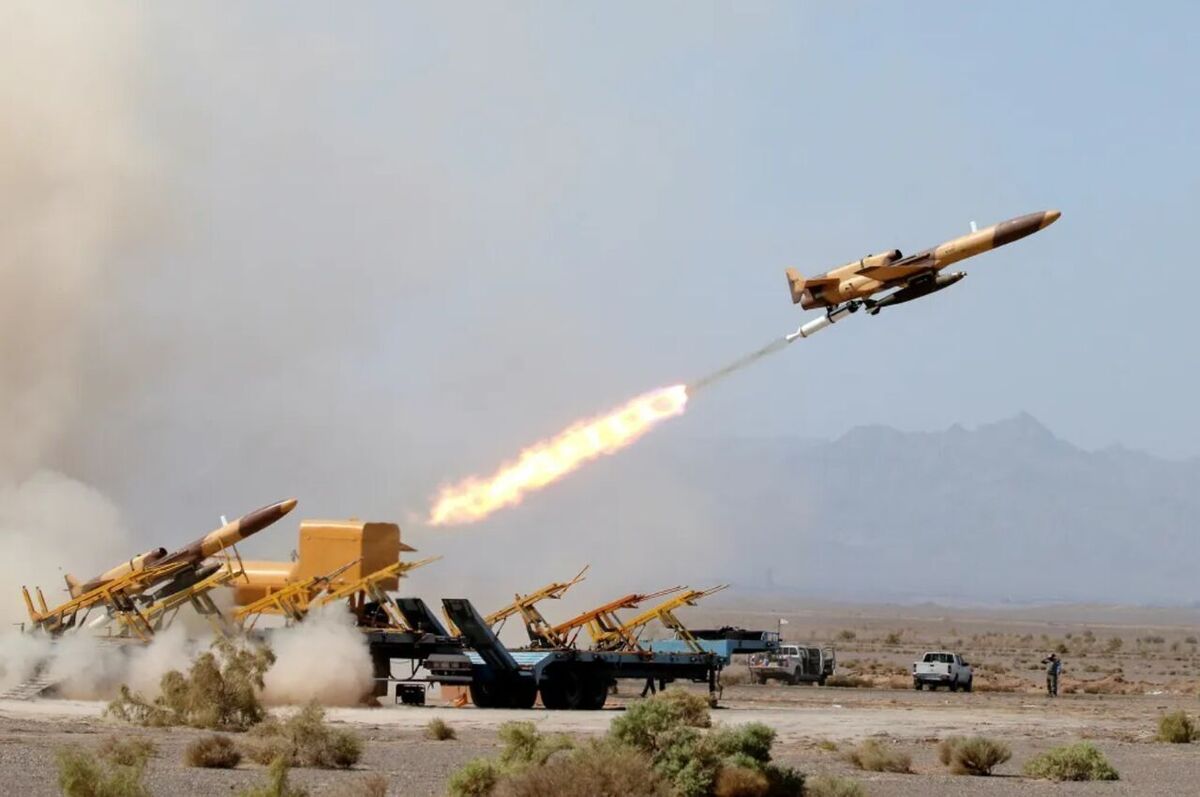 نیویورک تایمز: پهپاد‌ها و موشک‌های ایران پیچیده‌تر از تجهیزات نظامی منطقه است