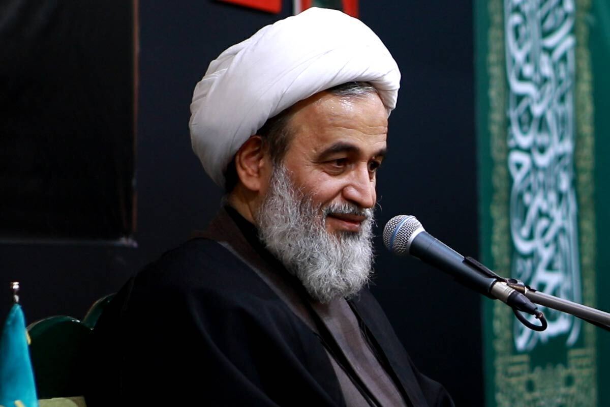 ویدیوی عجیب از اقدامات علیرضا پناهیان به مناسبت تولدش ویدیوی عجیب از اقدامات علیرضا پناهیان به مناسبت تولدش