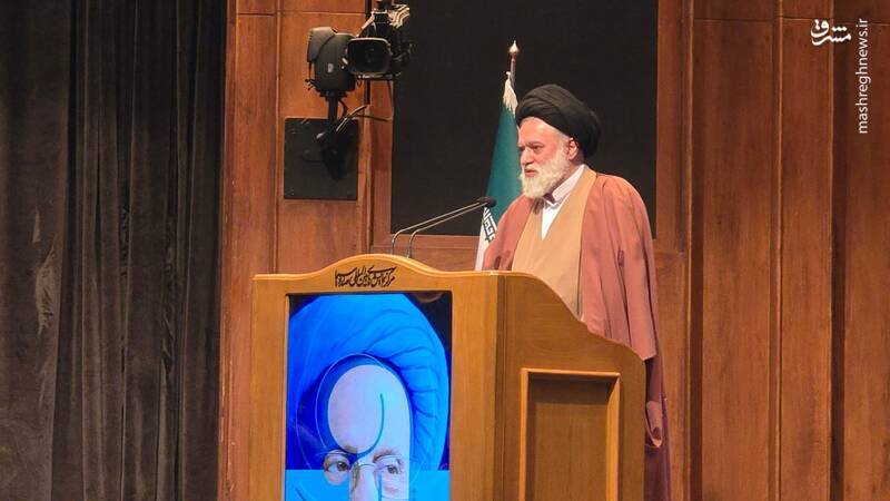 اولین سخنرانی عمومی فرزند رهبری + فیلم اولین سخنرانی عمومی فرزند رهبری + فیلم